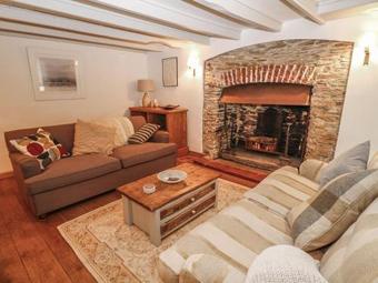 Glen Cottage, Dartmouth