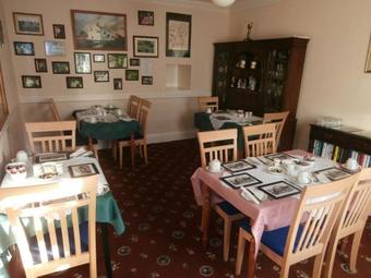 Hostal Monorene Guest House