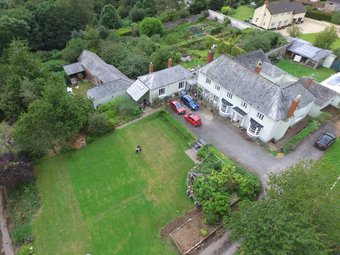 Bed & Breakfast Lowerfield House