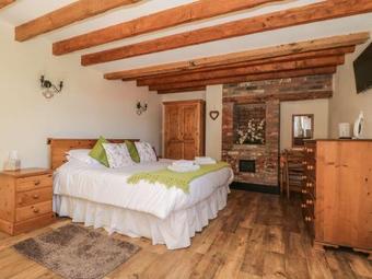 Barn Owl Cottage, Full Sutton