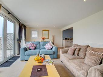 Apartment Golfer View.3