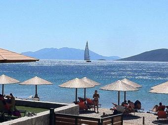 Villa Allegre Complex