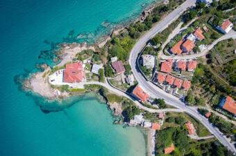 Seascape Villas Kinira