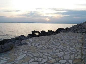 Apartments With A Parking Space Lun, Pag - 13022