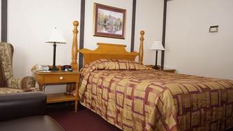 Hotel Mcintosh Country Inn & Conference Centre In Canada