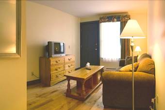 Motel Parkland Village Inn