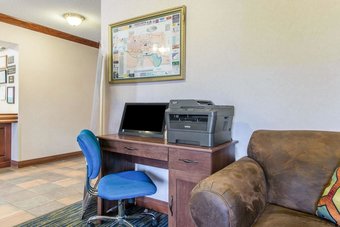 Hotel Quality Inn & Suites