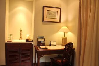 Hotel Laras Asri Resort And Spa