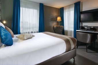 Brit Airport Club Hotel