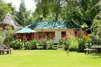 Posada The Vijiji Center Lodge And Safari