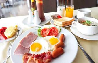 The Viangtak Riverside Hotel