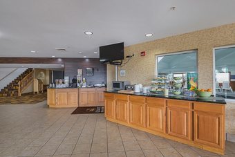Hotel Quality Inn & Suites Belmont Route 151