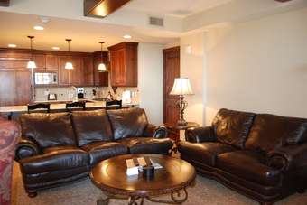 Canyon Base Condos By Lespri