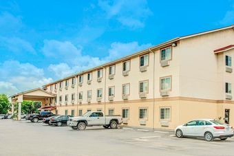 Motel Super 8 By Wyndham San Antonio/fiesta