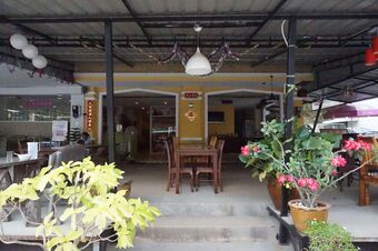 Hotel Number 1 Guesthouse & Restaurant