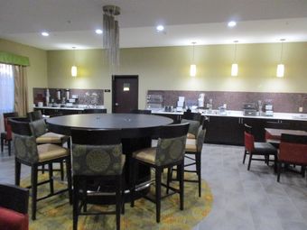 Hotel Best Western Plus Fairview Inn & Suites