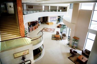 Hotel Ramada Plaza By Wyndham Thraki