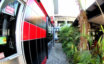 Micky Santoro Hotel & Restaurant