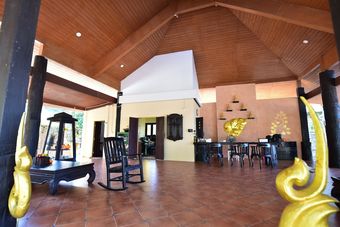 Hotel Koh Ngai Thanya Beach Resort