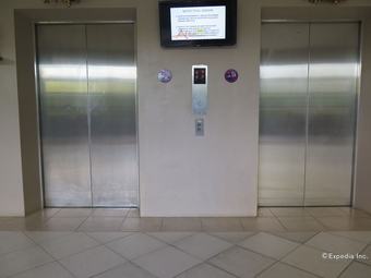 Hostal Alicia Tower Residences - Adult Only - Hostel