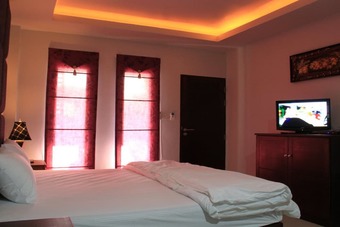 Oyo 844 The Leaf Hotel