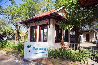 Hotel The Beach House Resort