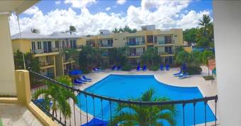 Apartment At Garden Condos