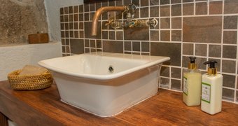 Posada Big Cave Camp - Lodge On The Rocks