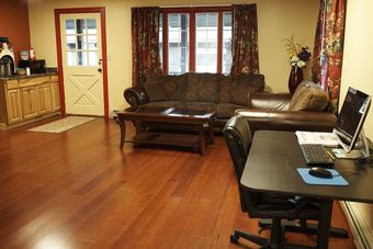 Hotel Swiss Chalets Village Inn