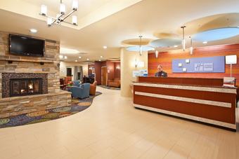 Holiday Inn Express Hotel & Suites Pittsburgh Airport