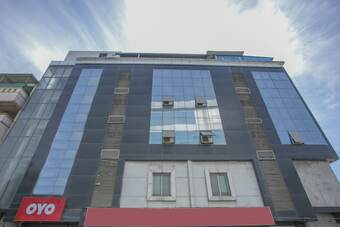 Hotel Oyo 875 Eyrie Suites