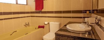 Hotel Caesars Guesthouse & Conference Centre