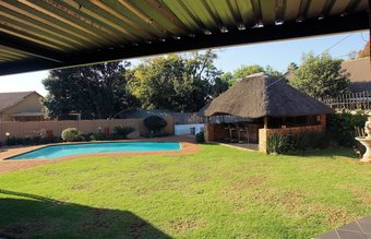 Hotel Linga Longa Guest House