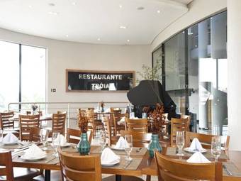 Nohotel Premium Americana