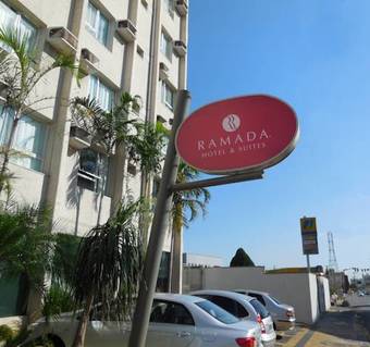 Ramada Hotel & Su�tes Americana