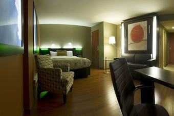 Hotel H�tel Must - Airport Road Jean Lesage