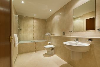 Hotel The Stronlossit Inn