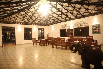 Hotel Thejan Beach Cabanas