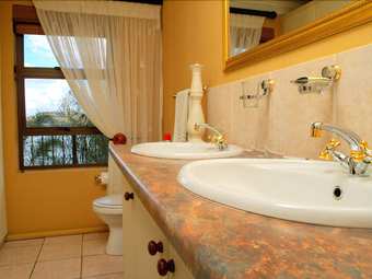 Hotel La Dolce Vita Guest House