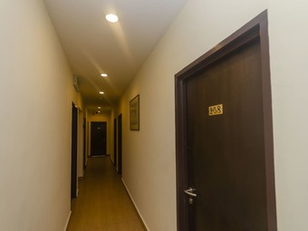 Oyo 596 The Vintage Hotel