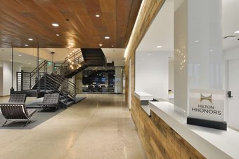 The Lismore Hotel Eau Claire - A Doubletree By Hilton Hotel