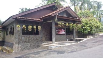 Moro Seneng Hotel And Resort