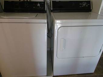 Townhouse 8 Minutes To Strip