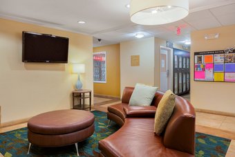 Aparthotel Candlewood Suites Medford
