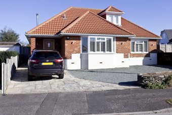 Avon Beach Bed And Breakfast