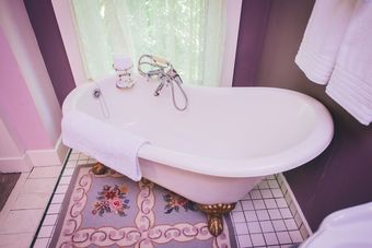 Old Caledonian Bed And Breakfast