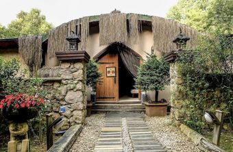 Hotel Village Park Resort And Spa Otel