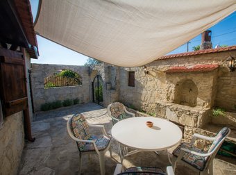 Yorkis Silikou Village House