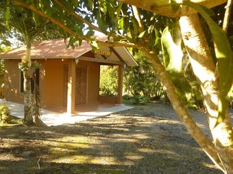 Hotel Paraiso Volcano Lodge