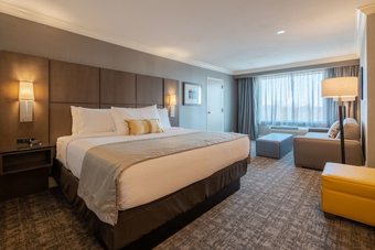 Best Western Premier Airport/expo Center Hotel